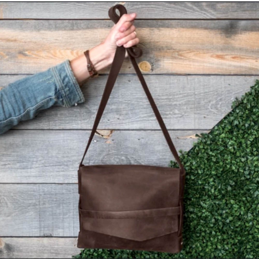 Rustico - Medium Saddle Leather Crossbody Bag - Great for Fall!! MSRP: $368